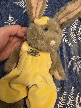 Biyds Bears Plush Bunny in Yellow Overalls